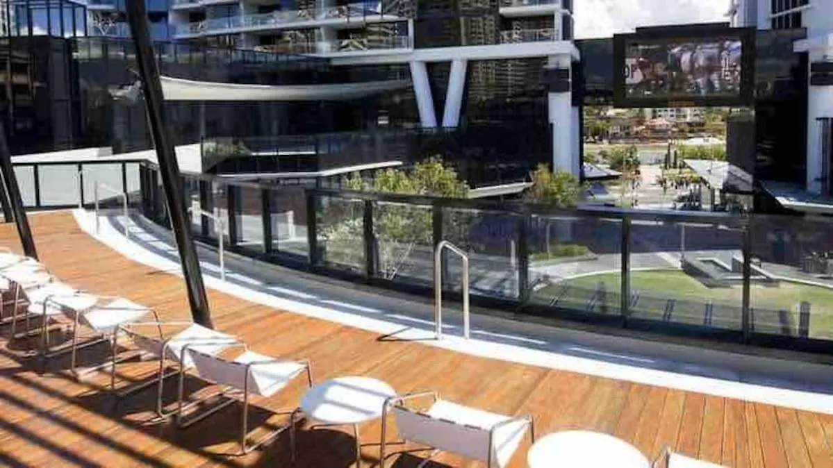 Beachview Surfers 2Bd Apartment Lux Gold Coast
