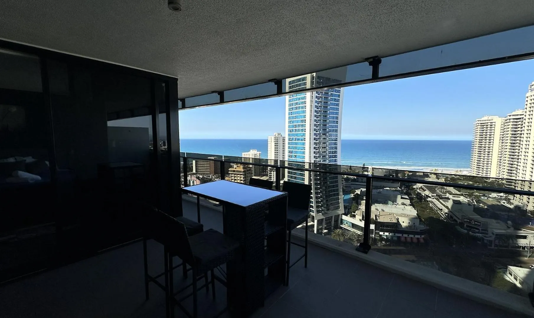 Beachview Surfers 2Bd Apartment Lux Gold Coast